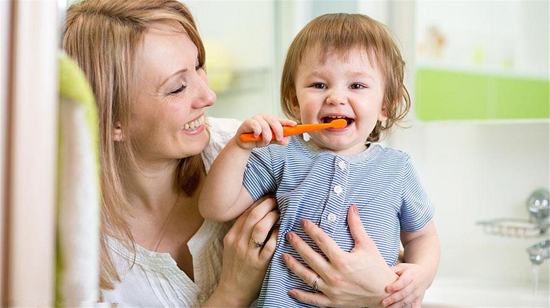 Falta de orientação pode atrasar a primeira consulta da criança ao dentista